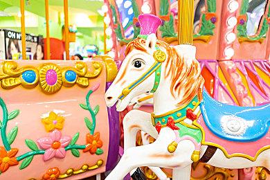 《歧路旅人：大陆的霸者》国际服运营商宣布变更为网易 2025年1月生效